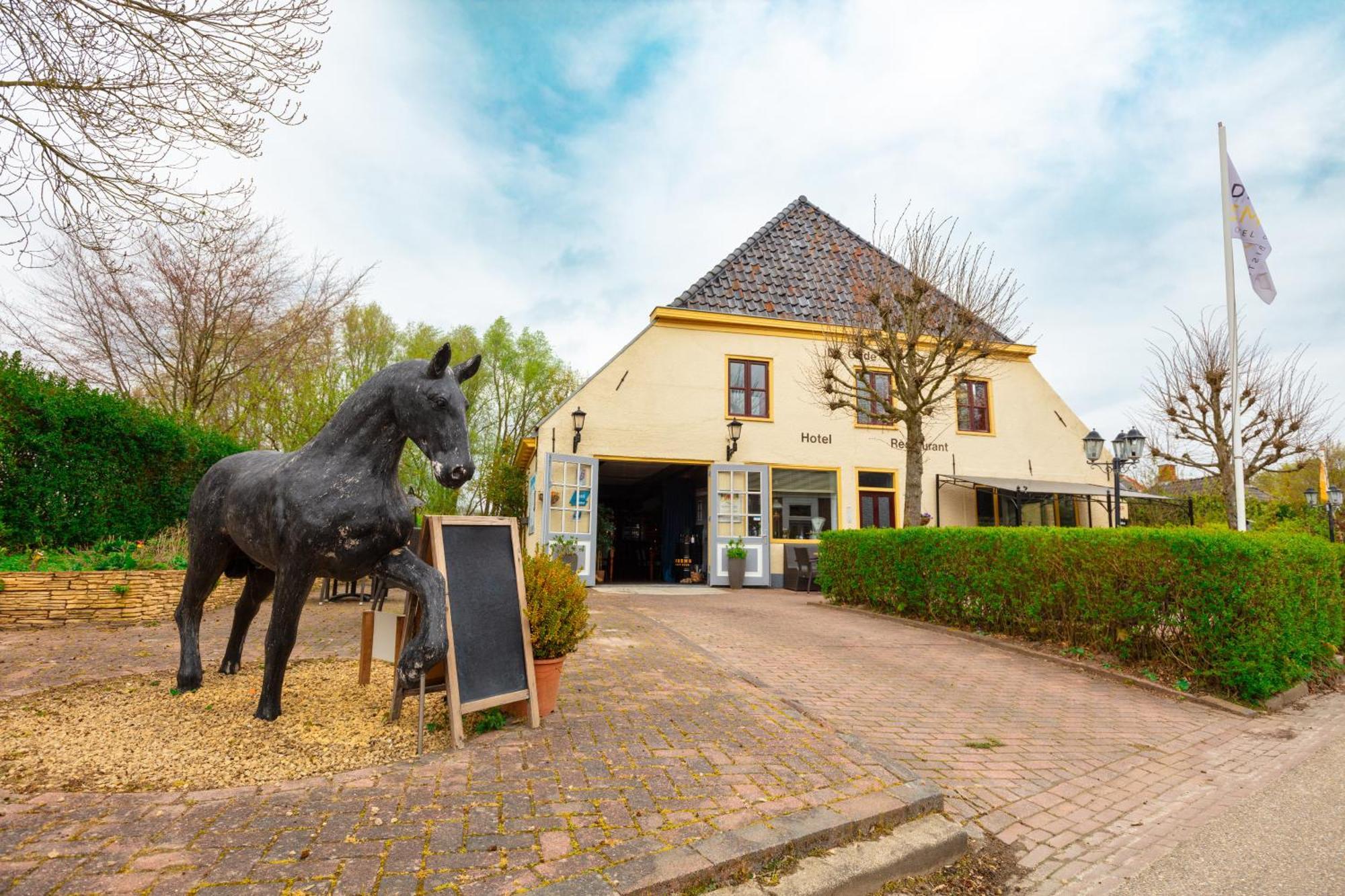 Hotel De Oude Smidse Westernieland Exterior foto